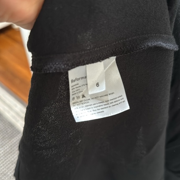 Classic Black Reformation Dress with High Slit - Picture 3 of 3